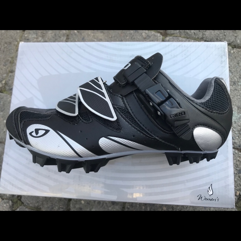 Giro biking shoes